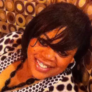 Meet your Posher, Ebony